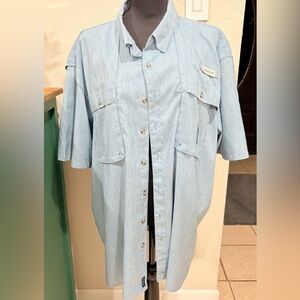Magellan Outdoors Light Blue Casual Button Down Shirt